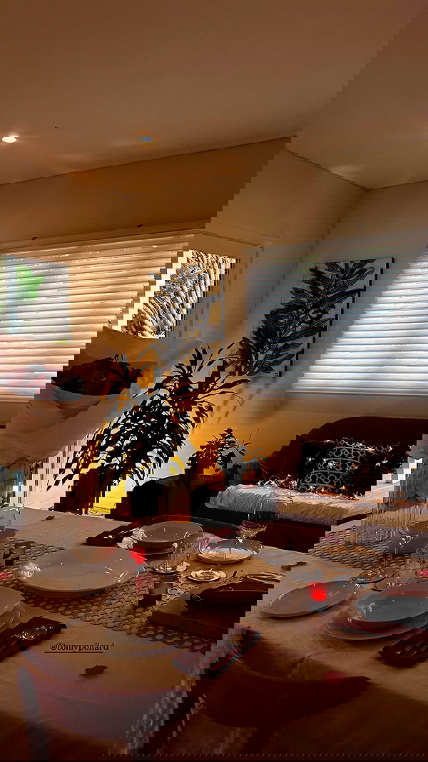 ellamwatts_ ellamwatts_ archive image