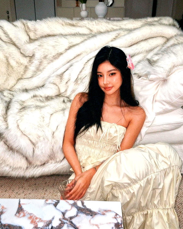ll.lu1s instagram image archive image