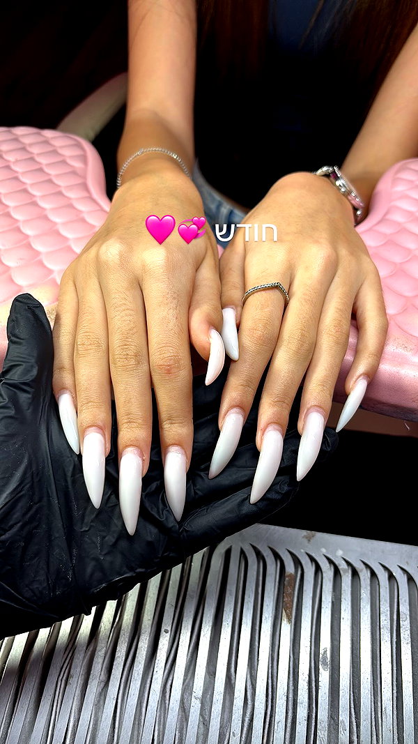 nails.by.natashi instagram image archive image