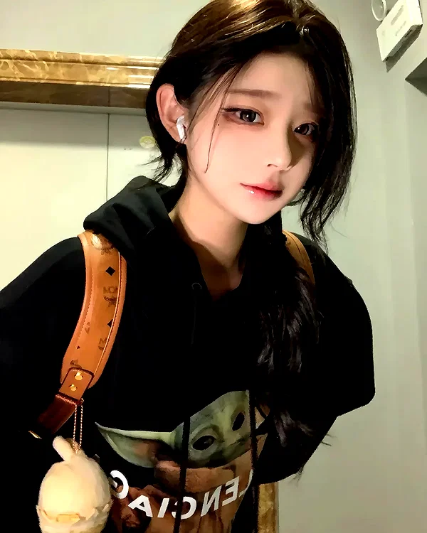 yingyinng_ instagram image archive image
