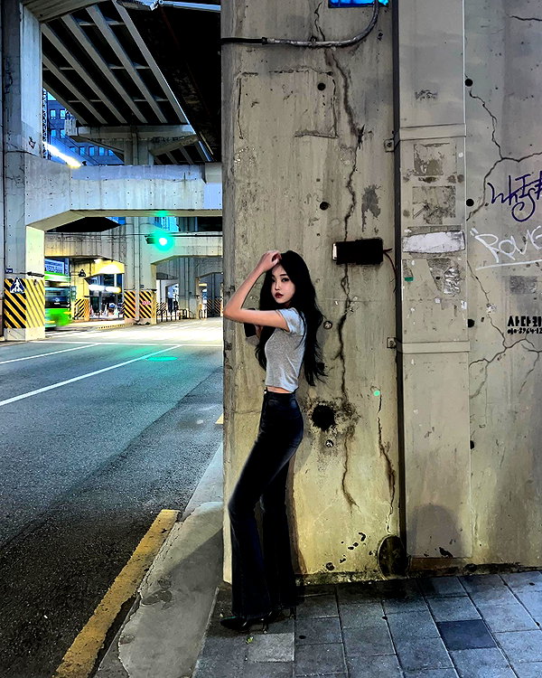 daxbin instagram image archive image