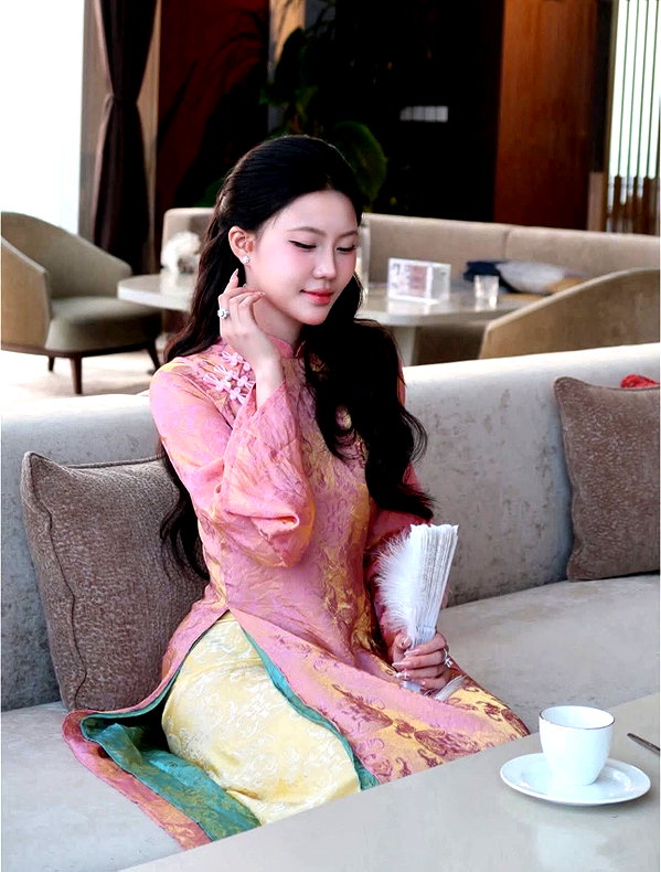 lyhythuedoxinh instagram image archive image
