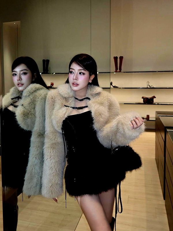 lyhythuedoxinh instagram image archive image