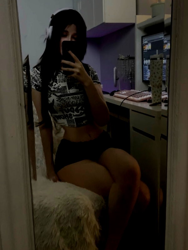 emeurie instagram image archive image