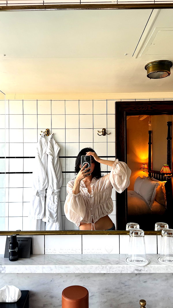 Archived image from @rxuths on Instagram