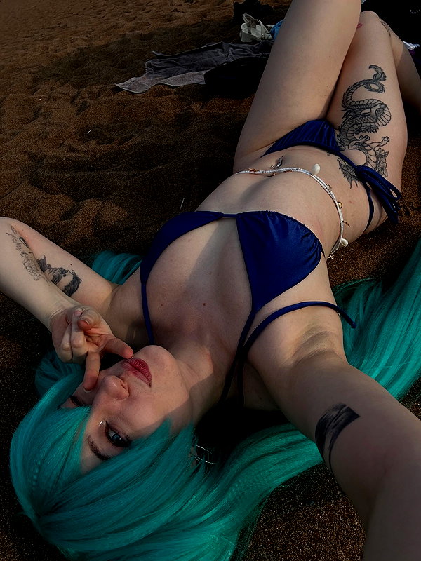aechka.cosplay instagram image archive image