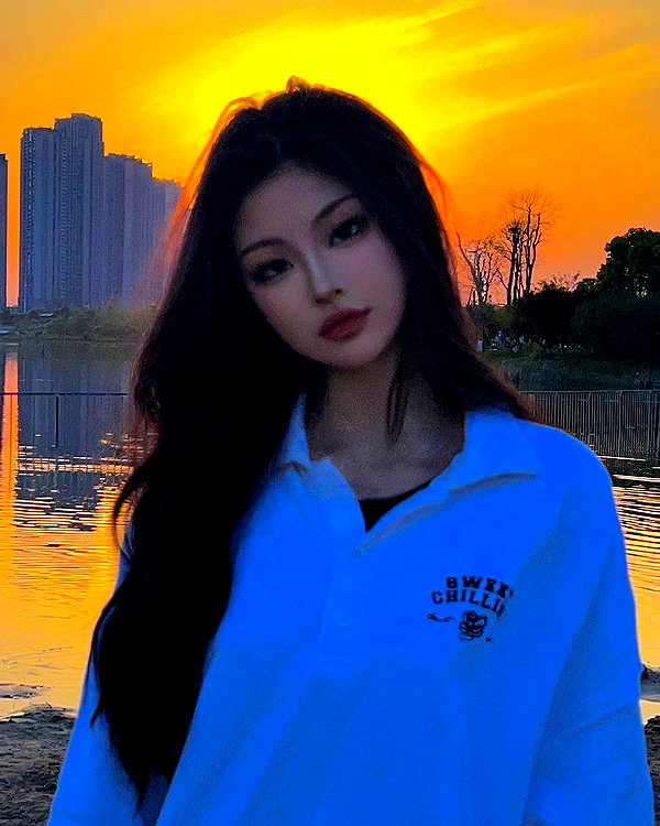ll.lu1s instagram image archive image