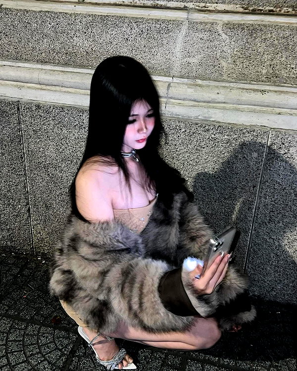 lyhythuedoxinh instagram image archive image