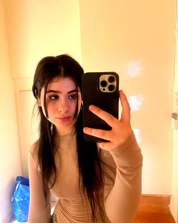 evasela__ instagram image archive image