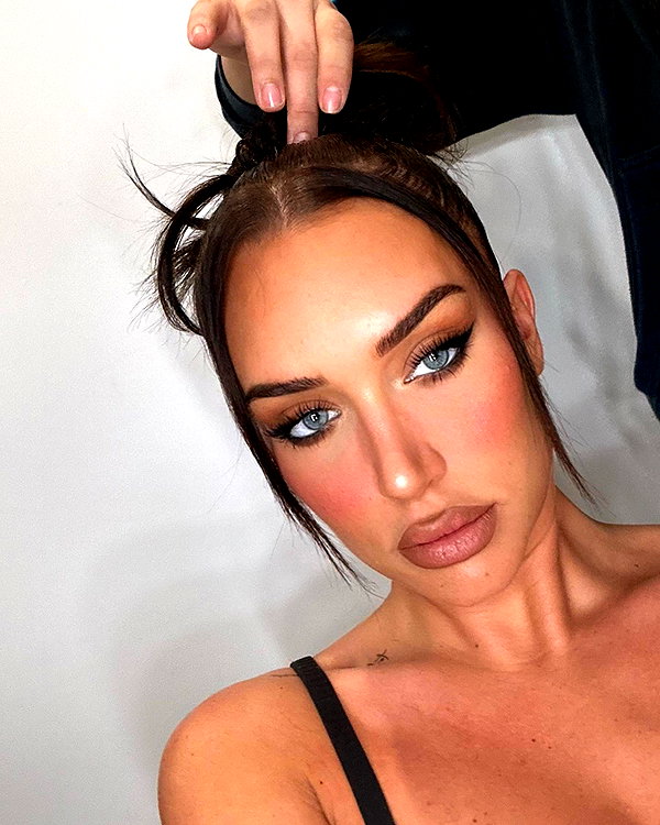 staskaranikolaou instagram image archive image
