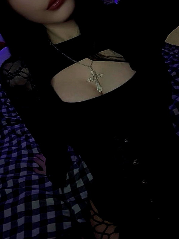 vioraxo instagram image archive image