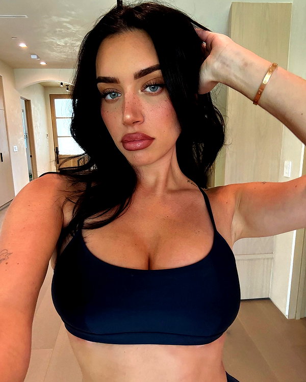 staskaranikolaou instagram image archive image