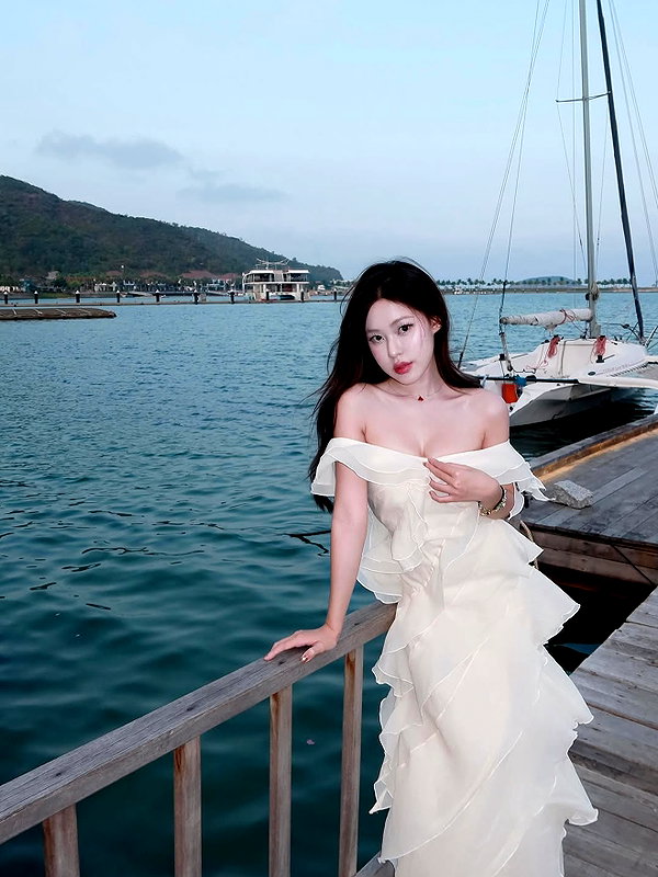 lyhythuedoxinh instagram image archive image
