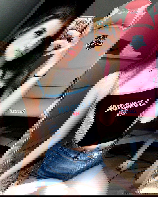 m1chelleluna m1chelleluna archive image