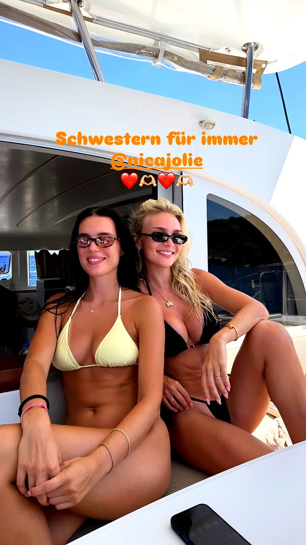 alexis.blond instagram image archive image