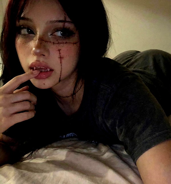 vampeess instagram image archive image