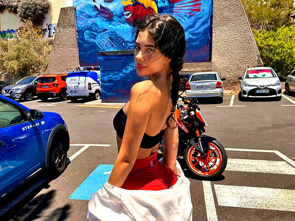 vanessa.rhd instagram image archive image