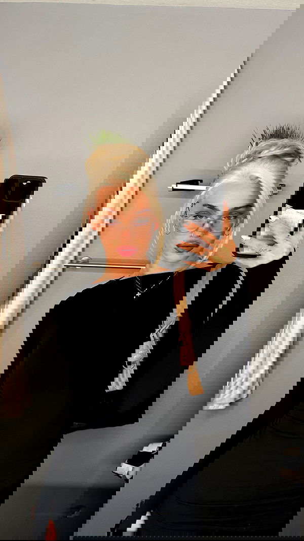 alexandramarianna alexandramarianna archive image