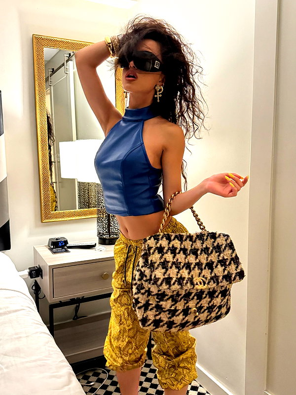 ellachristo instagram image archive image