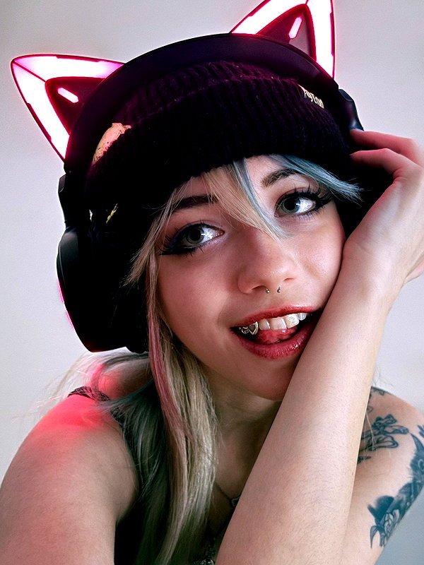 Archived image from @iluvmeww on Instagram