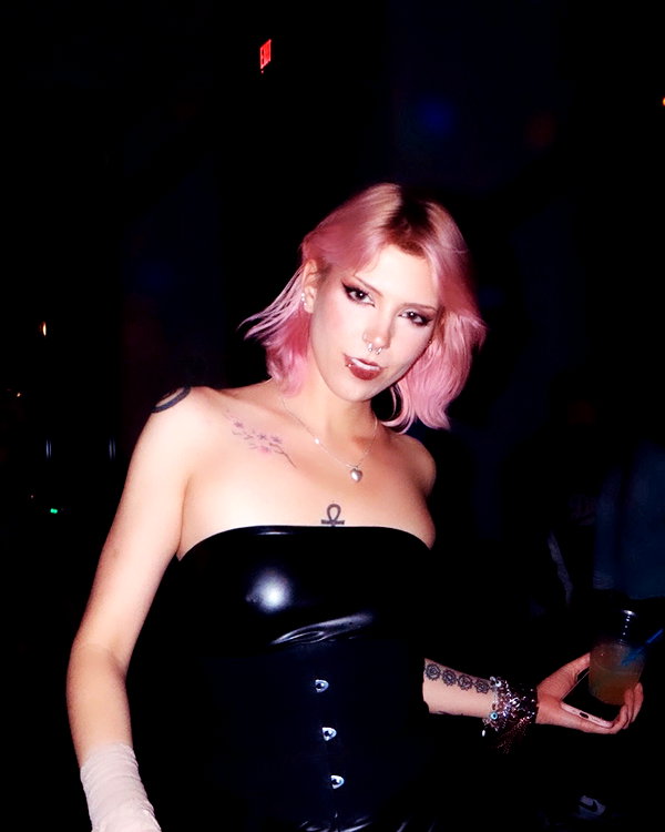haileylayfield instagram image archive image
