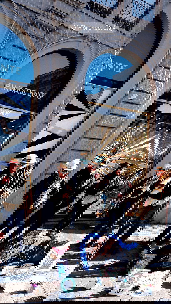 giangg._ giangg._ archive image