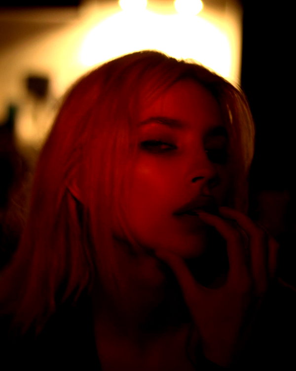 anya4everr instagram image archive image