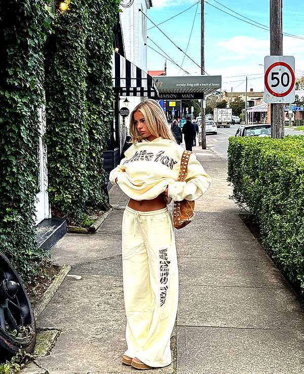 brontesheppeard instagram image archive image