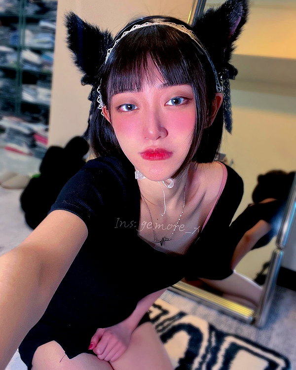 ge.more_x instagram image archive image