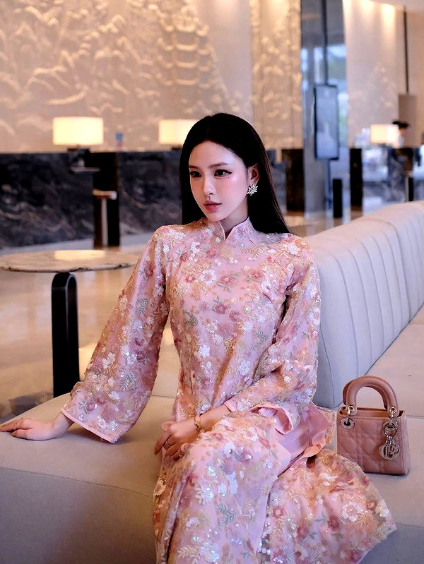 lyhythuedoxinh instagram image archive image