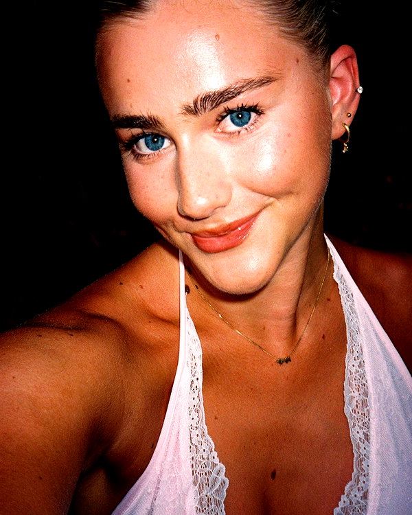 sophadophaa_ instagram image archive image
