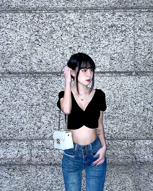 52._.0921 instagram image archive image