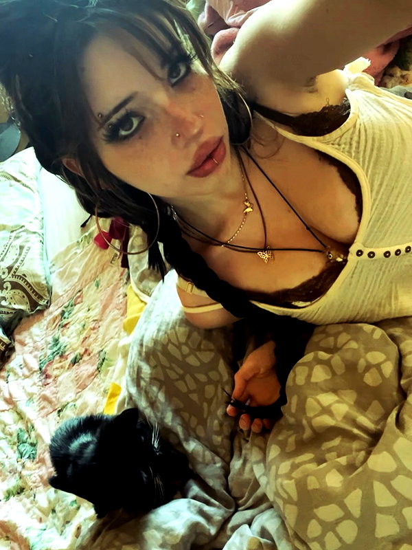 luvstuff3r instagram image archive image