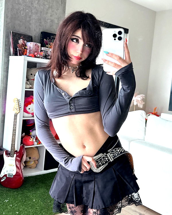 kennakins.cos instagram image archive image