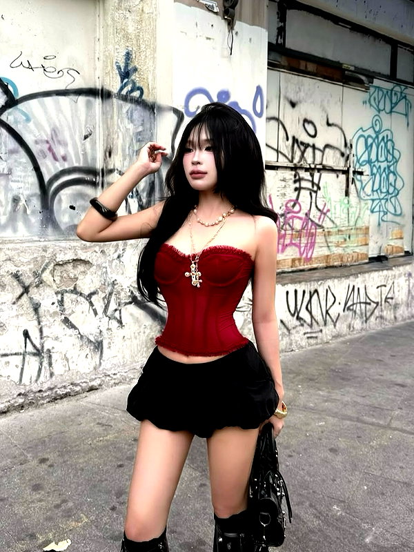 lyhythuedoxinh instagram image archive image
