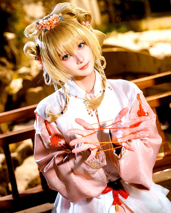 miee_cos instagram image archive image