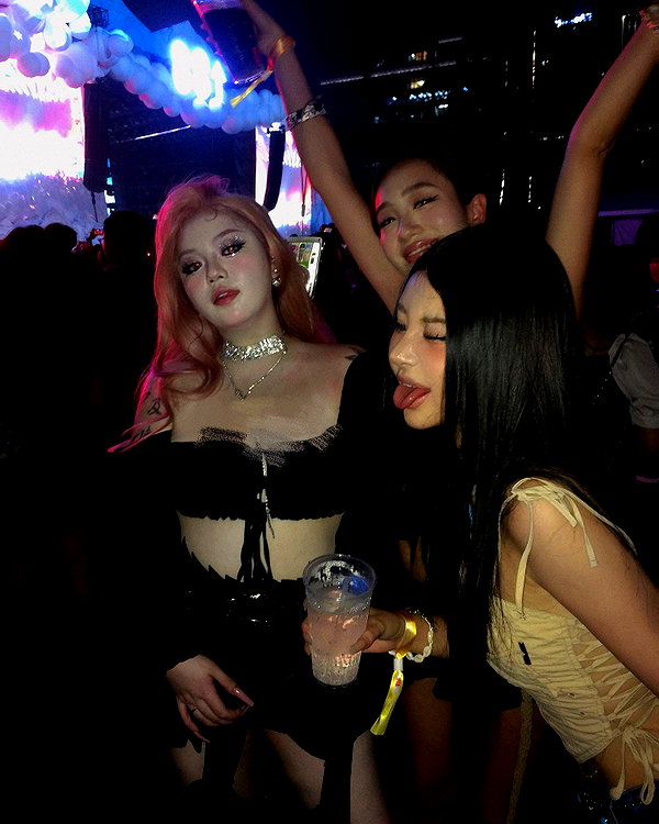 ll.lu1s instagram image archive image