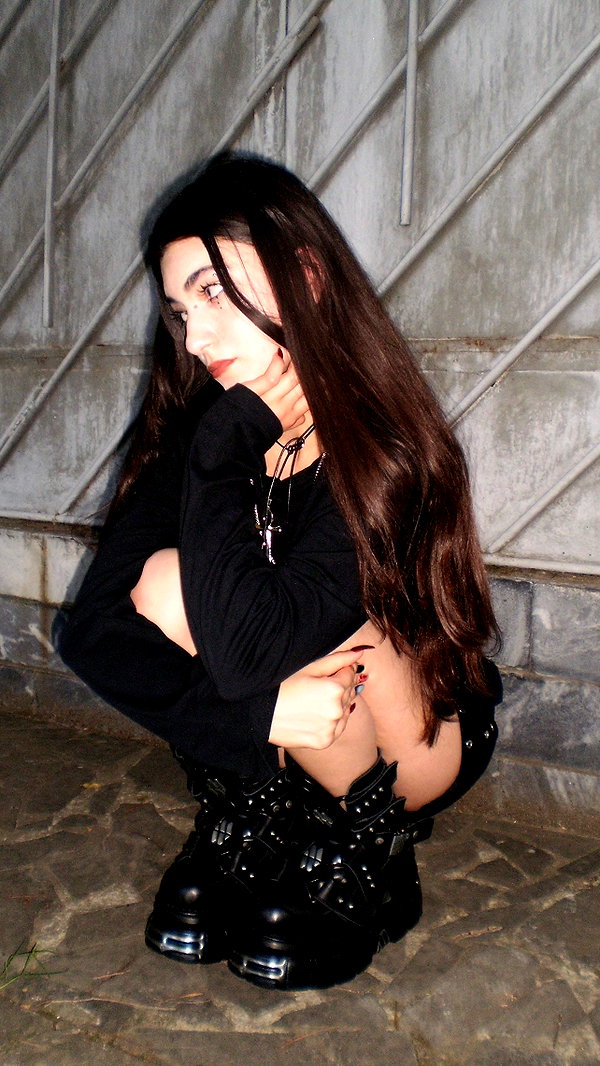 zarinamartinna archive image