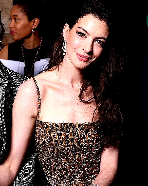 annehathaway instagram image archive image