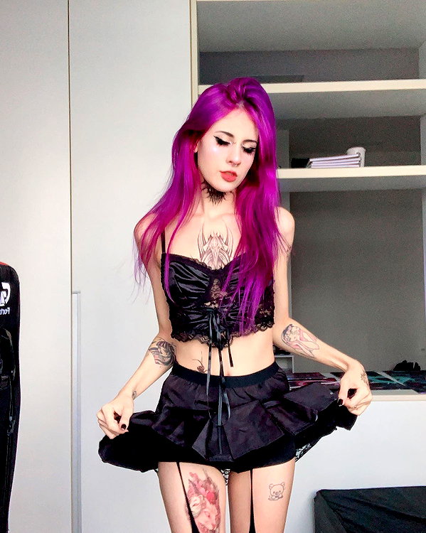 jadelaverne instagram image archive image
