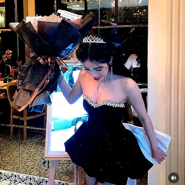 lyhythuedoxinh instagram image archive image
