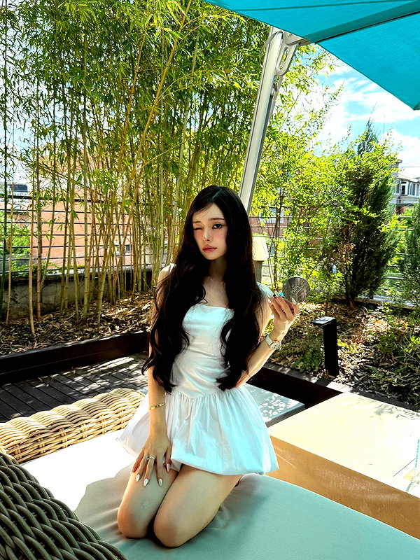 dear.zia instagram image archive image
