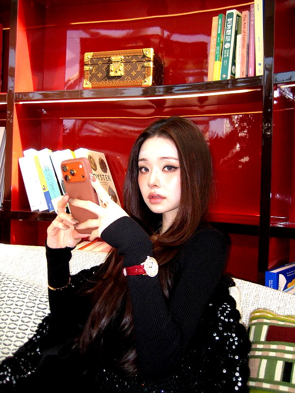 dear.zia instagram image archive image