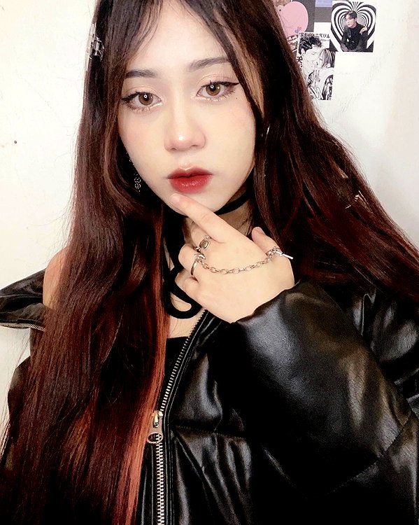 is2tian instagram image archive image