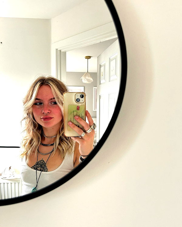 charley.chambers instagram image archive image