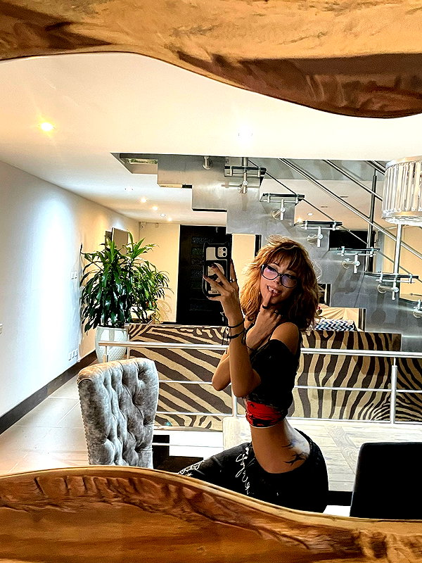 shevaal_x instagram image archive image