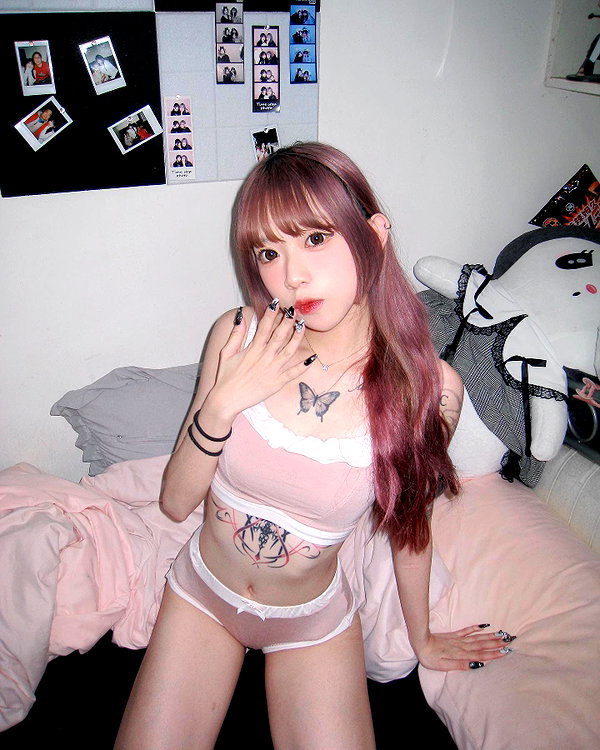 nixqq.425_ instagram image archive image