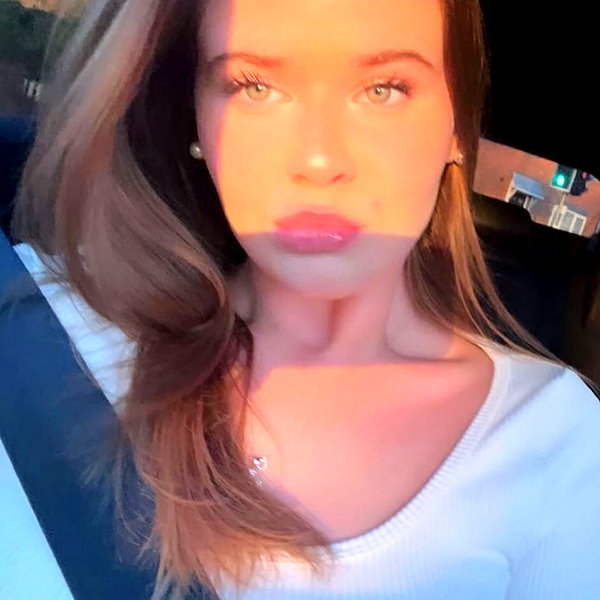 baddiesessence instagram image archive image