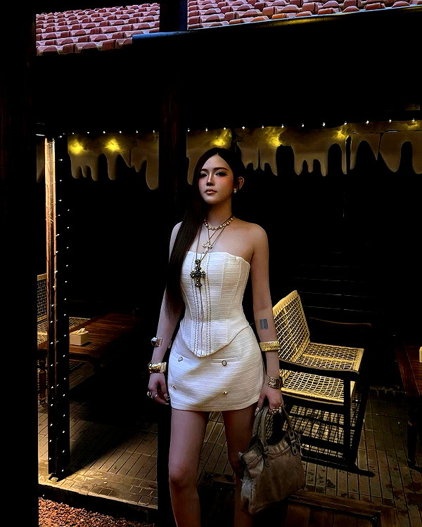 lyhythuedoxinh instagram image archive image