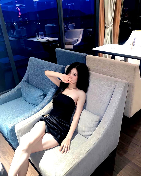 lyhythuedoxinh instagram image archive image